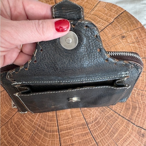 Handmade Leather Wallet Full Zip - Picture 11 of 14